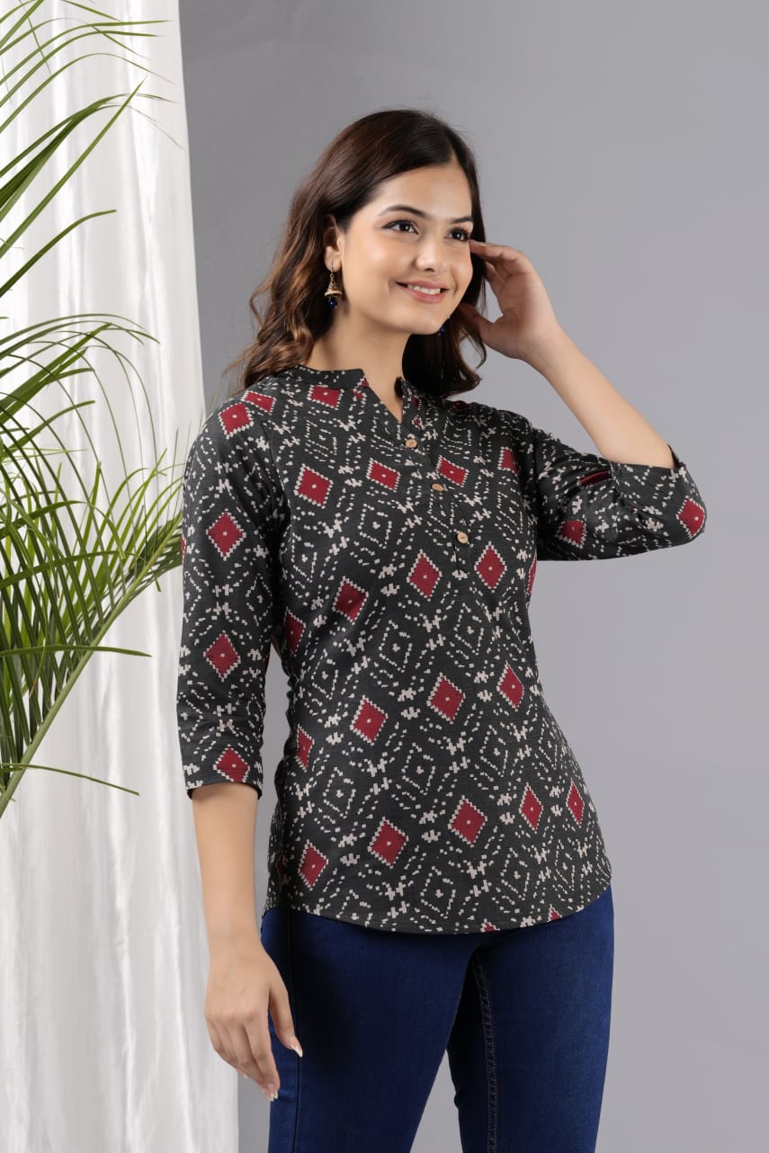 Black Massy Eira Tunic Top