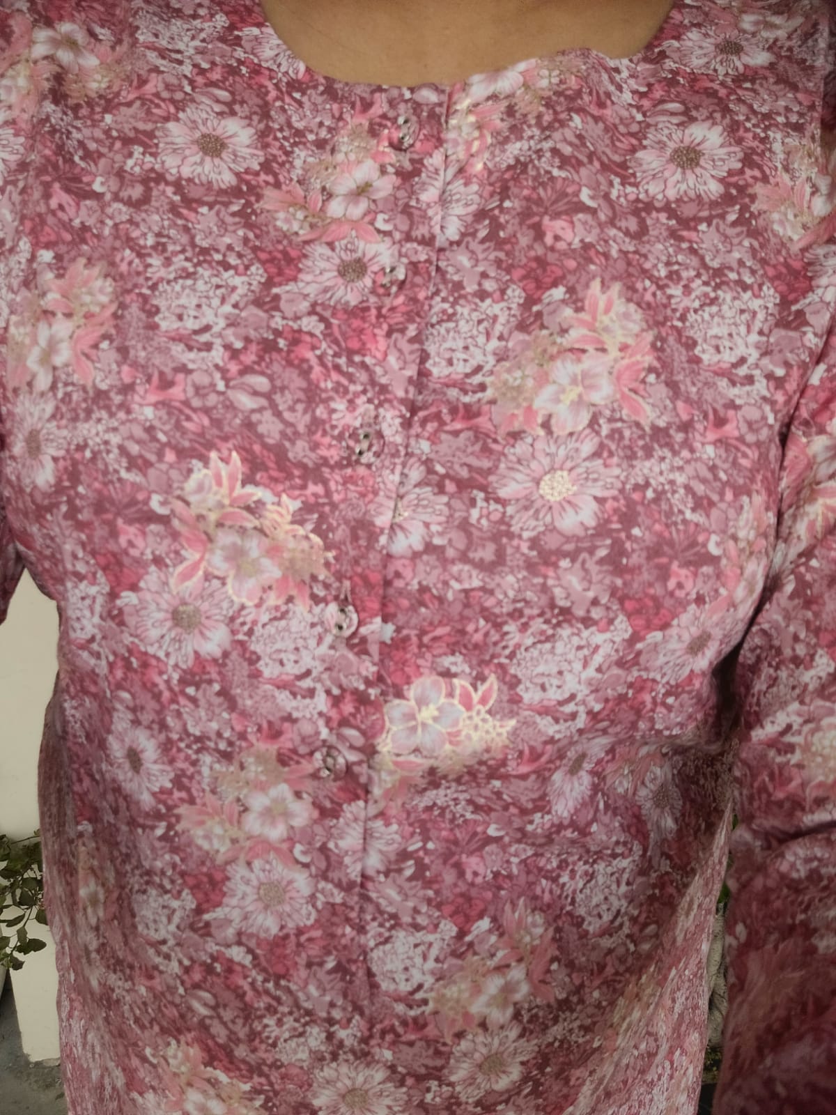 Gulabi Zareen Kurta