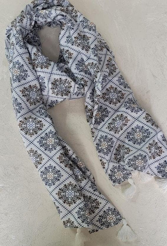 White Trendy Scarf
